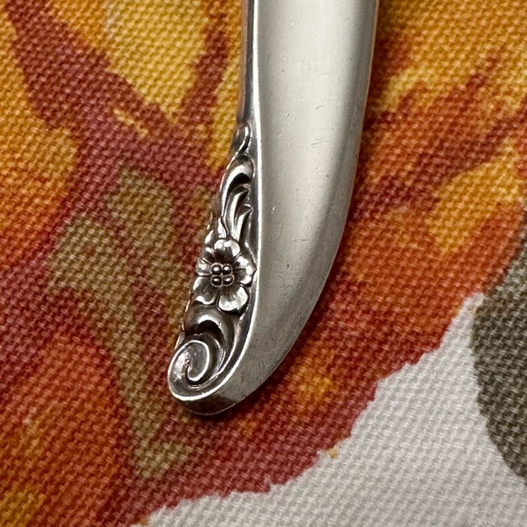 1847 Rogers Bros silver plate pie server, Pattern Leilani, vintage 1947-1961 MCM - Picture 7 of 9